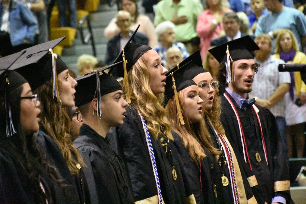 DHS 2019 Graduation Ceremony (25).jpg